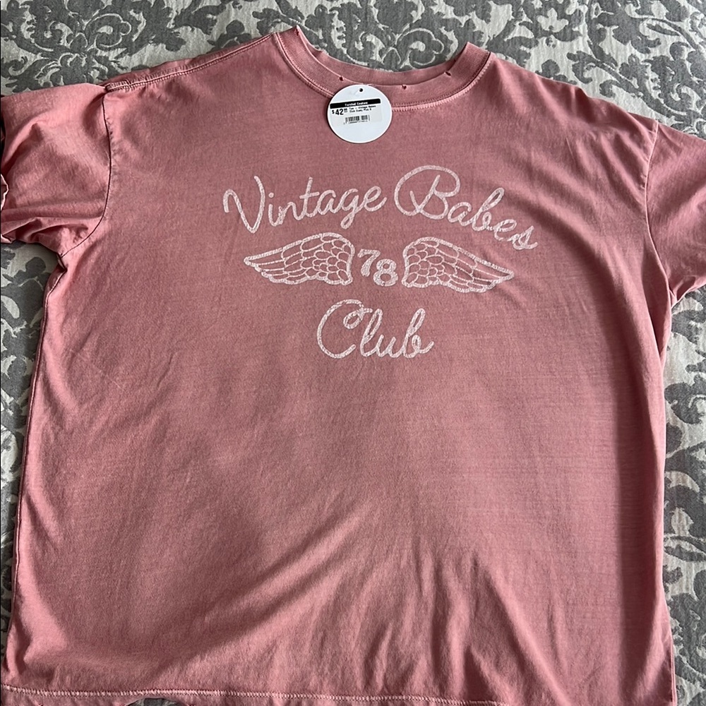 NWT Girl Dangerous 1978 Vintage Babes Club Graphic T-shirt Small